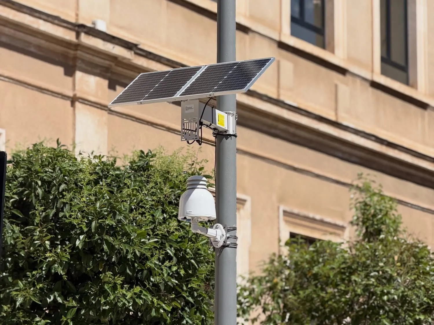 Aernode installed on public lighting poles
